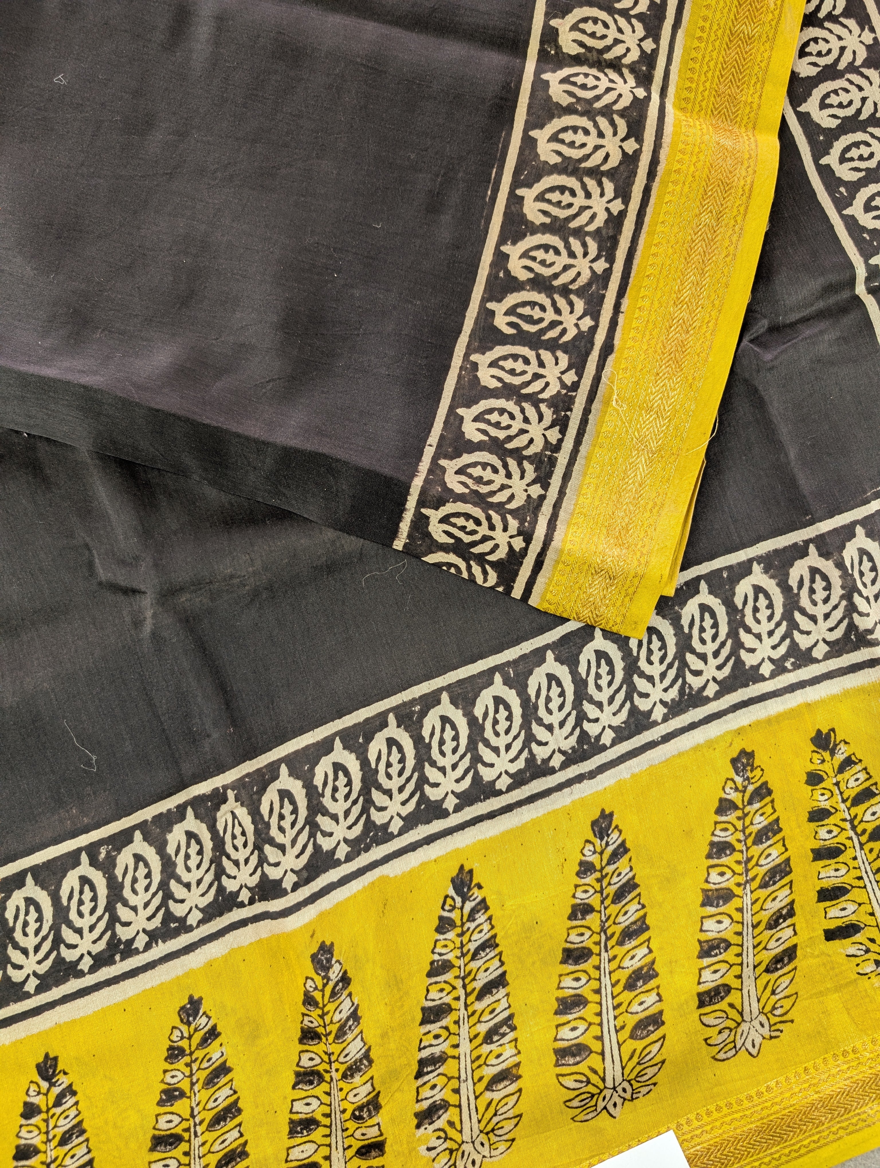 Hand Block Printed Maheshwari Silk - Black w/t Yellow