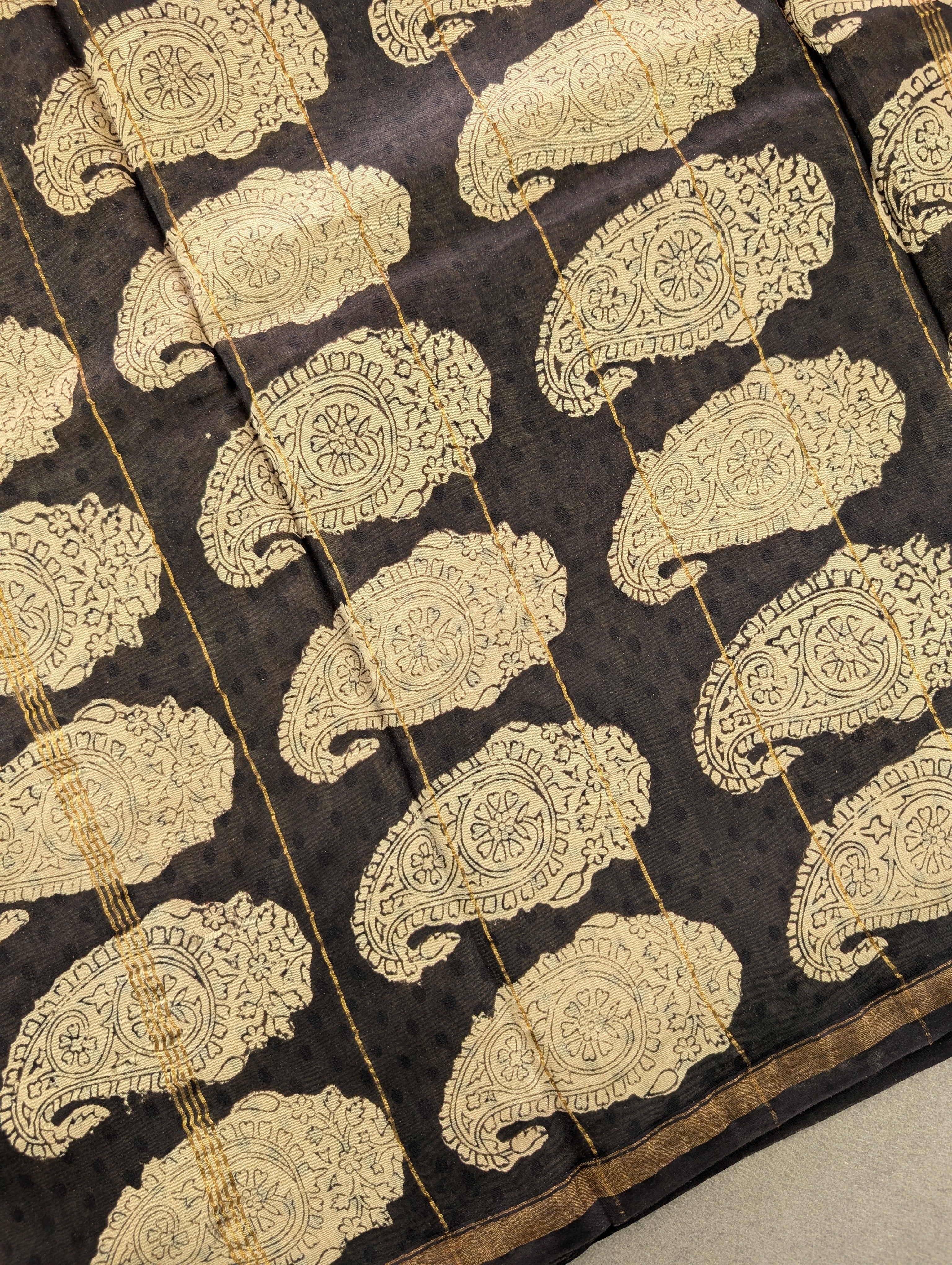 Hand Block Printed Maheshwari Silk - Beige w/t Black