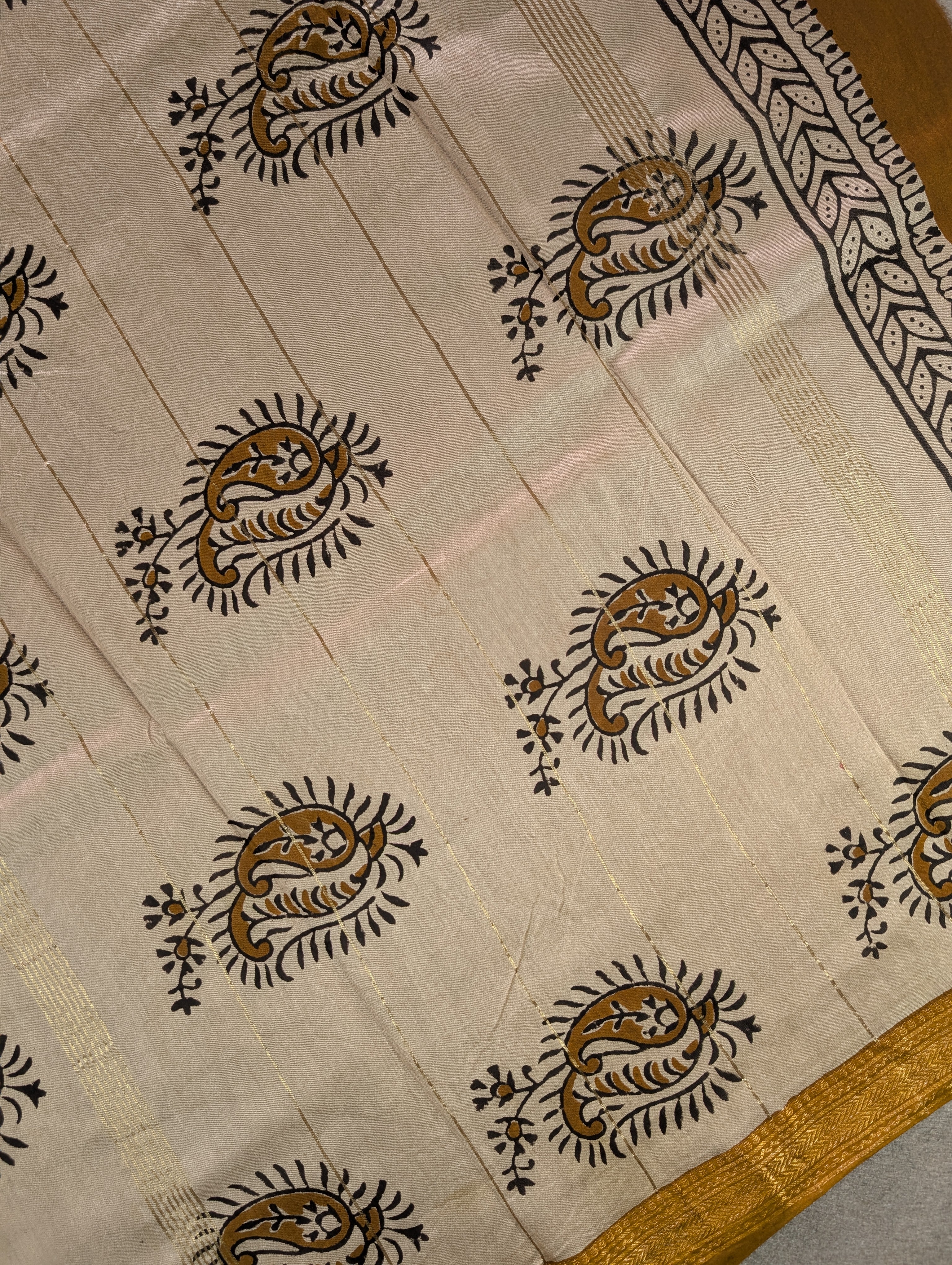 Hand Block Printed Maheshwari Silk - Black w/t Cream