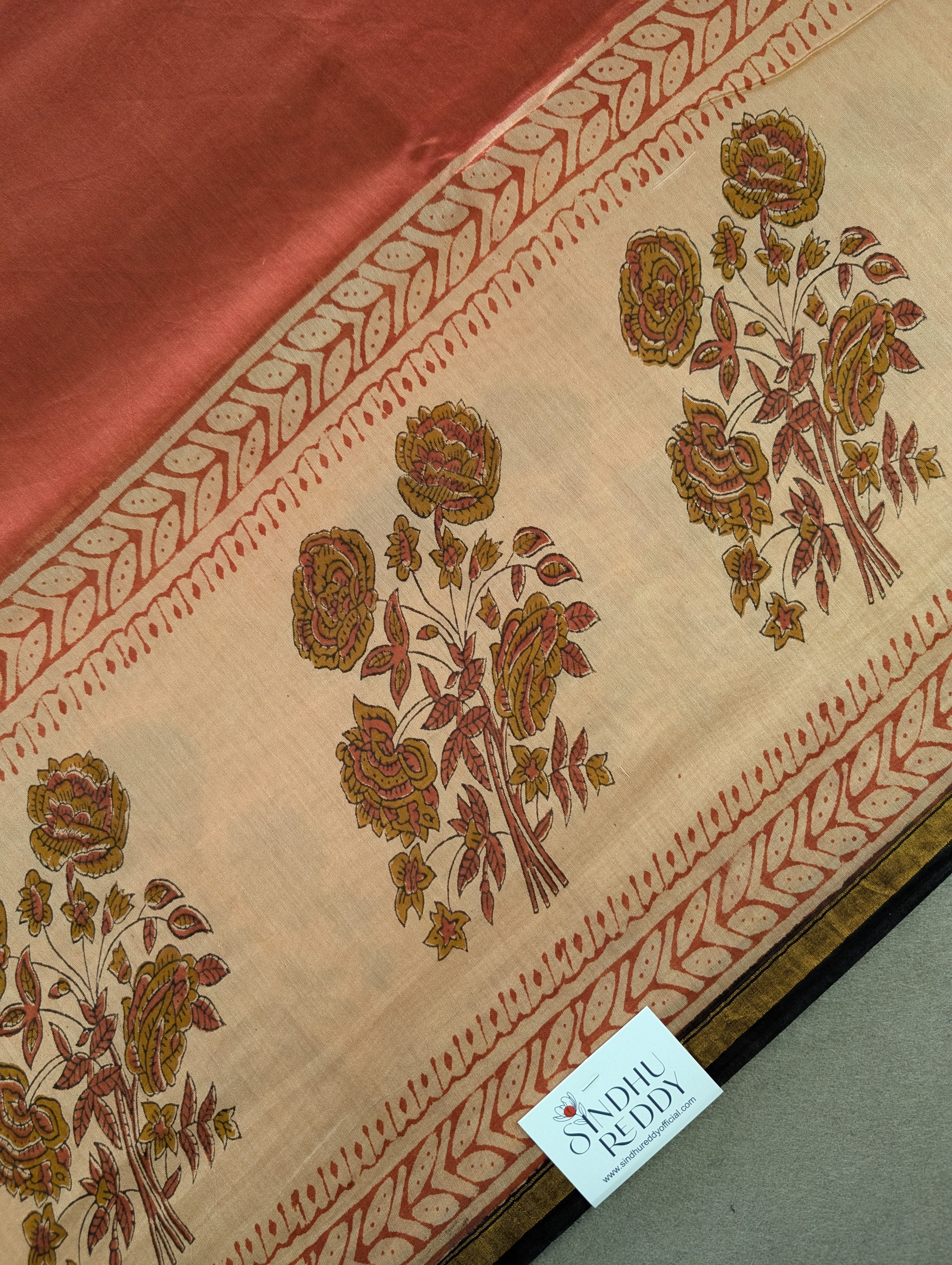 Hand Block Printed Maheshwari Silk - Red w/t Beige