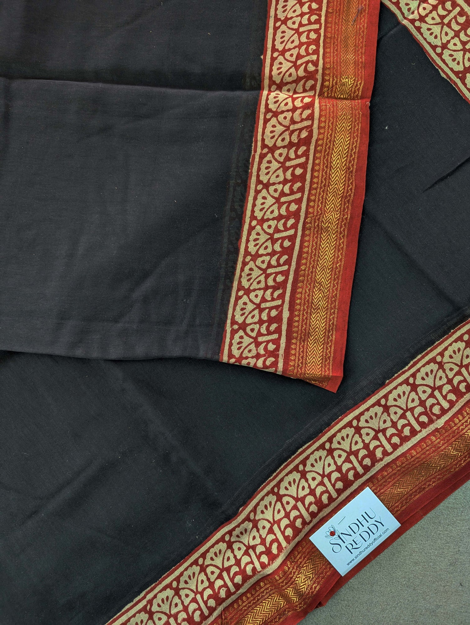 Hand Block Printed Maheshwari Silk - Black w/t Red